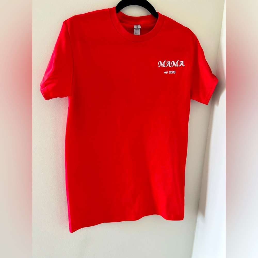 Mama Est.2023 Red T shirt